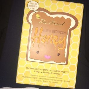 Too faced palette
